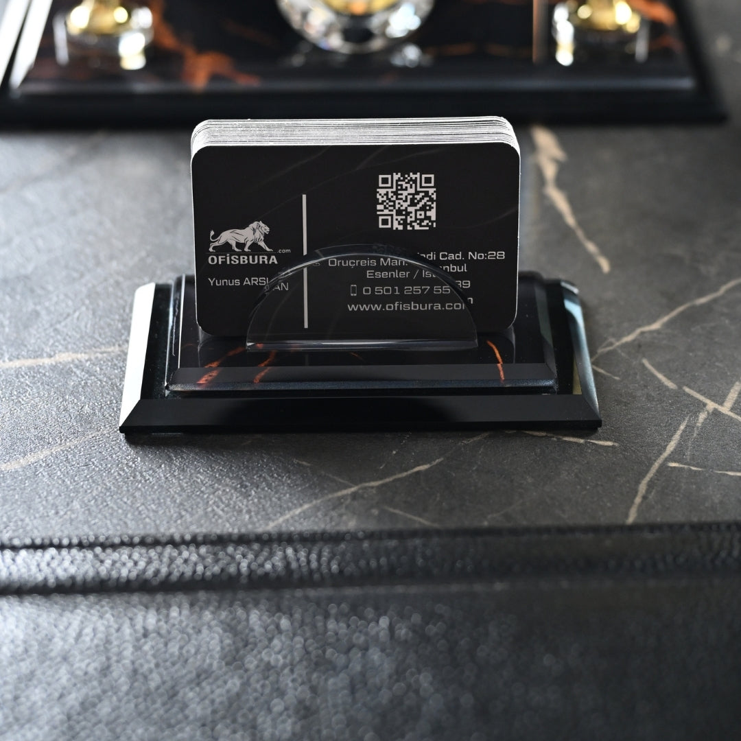Midi Nero | 13-Piece Crystal Desk Set & Personalized Nameplate