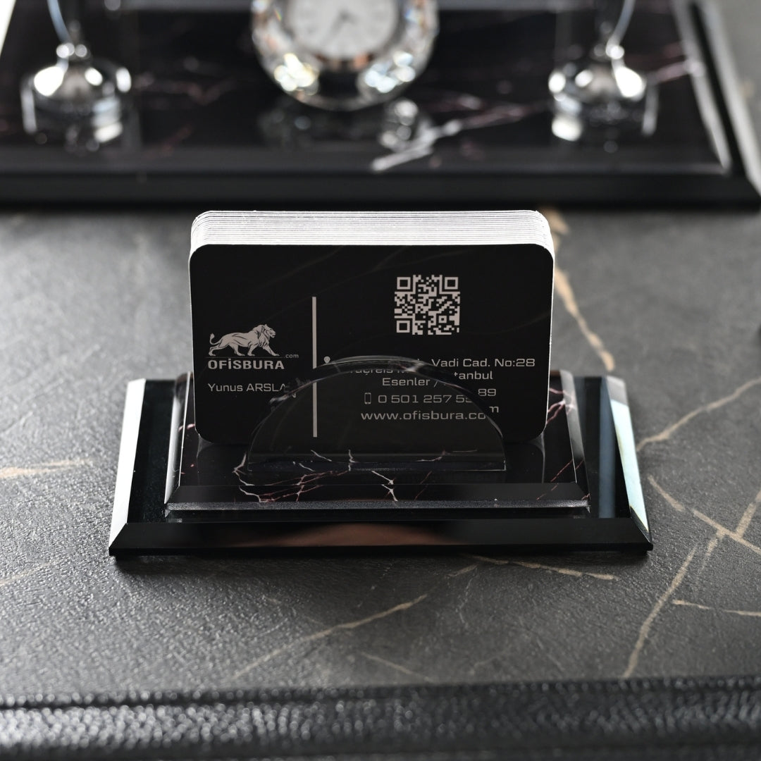 Midi Zebra | 13-Piece Crystal Desk Set & Personalized Nameplate