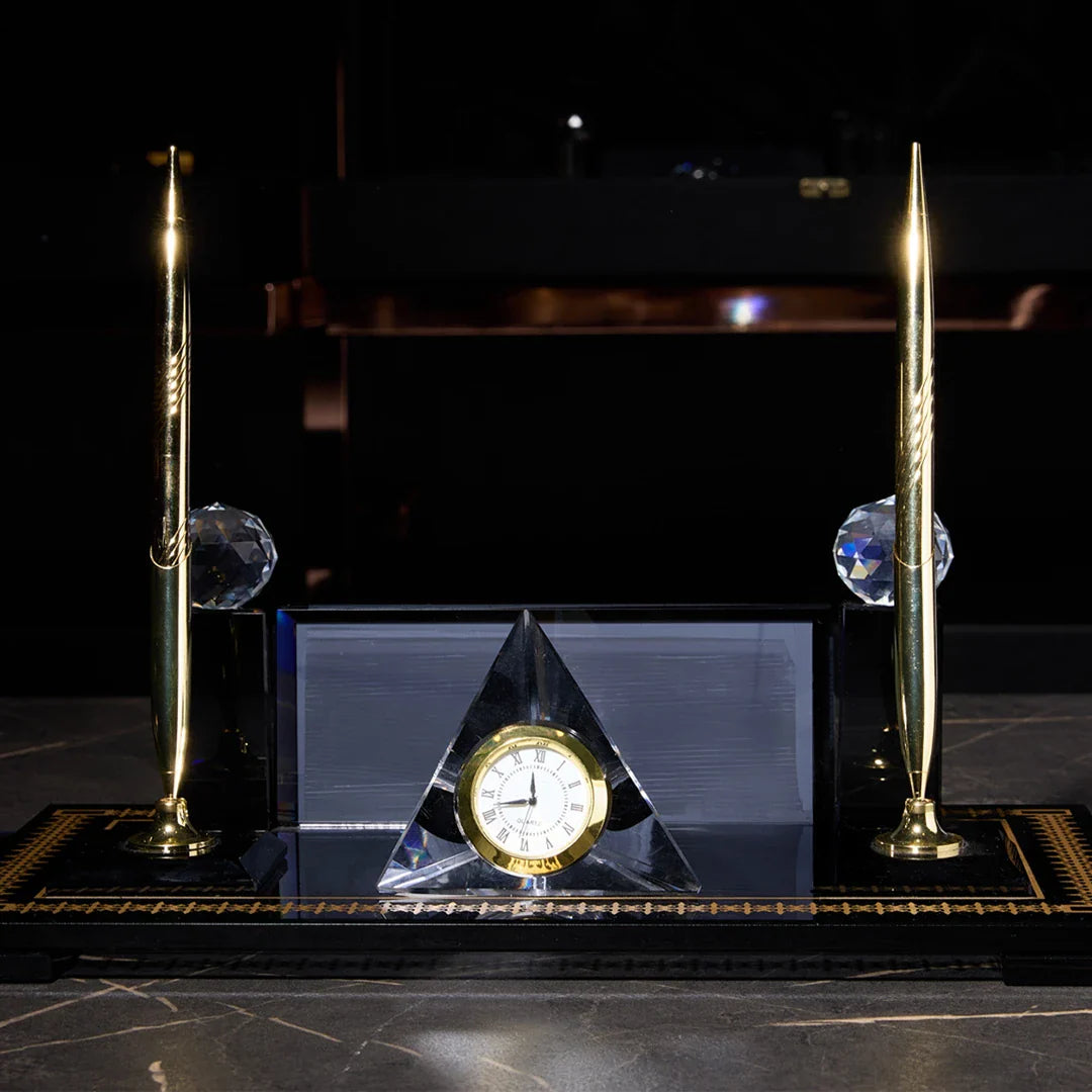 Diamond Personalized Crystal Executive Desk Nameplate Set – Black & Gold