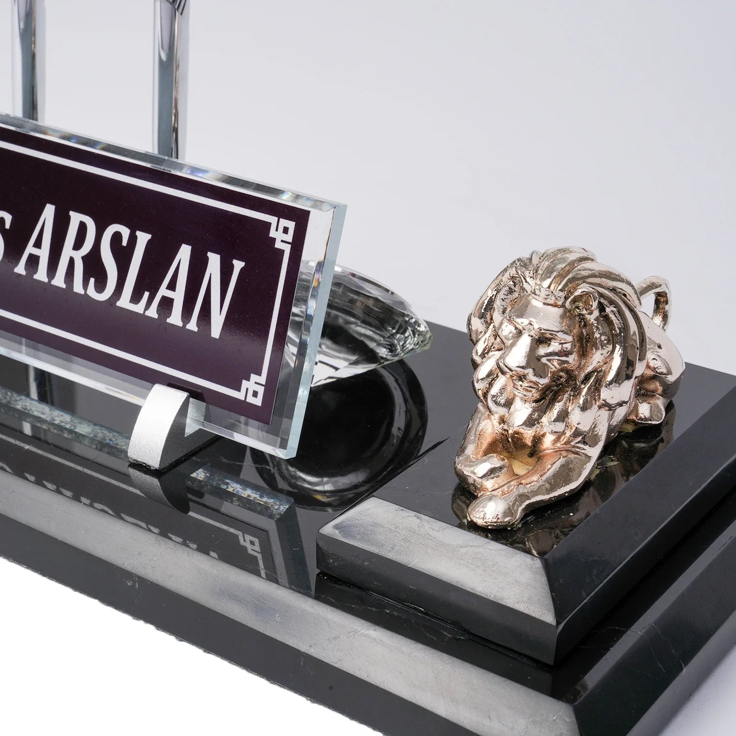 Lion Black Marble Desk Nameplate Set with Silver Lion Decor & Dual Pen Holder – Personalized