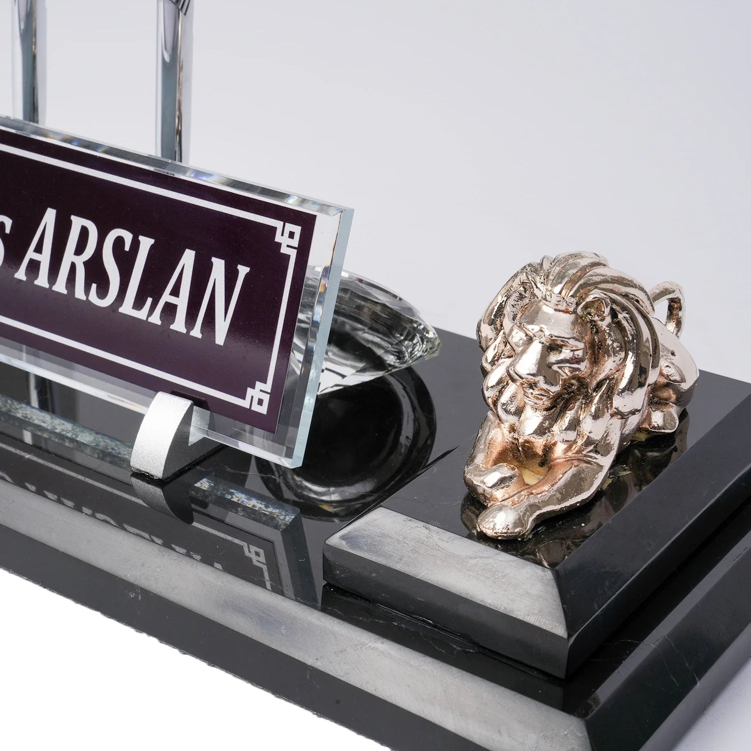 Lion Black Marble Desk Nameplate Set with Silver Lion Decor & Dual Pen Holder – Personalized