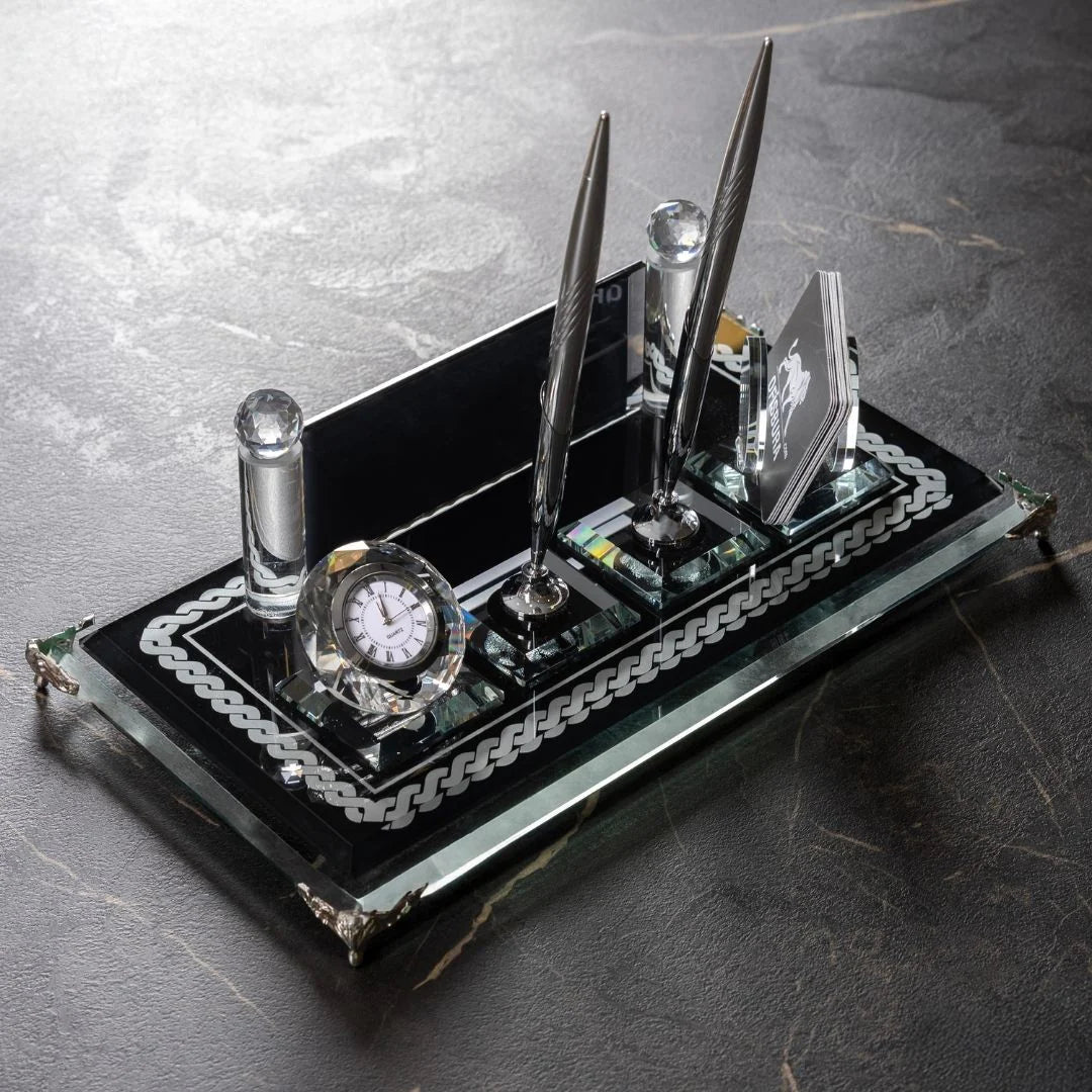 Knit-Pattern Silver Crystal Desk Nameplate Set with Clock & Dual Pen Holder – Personalized