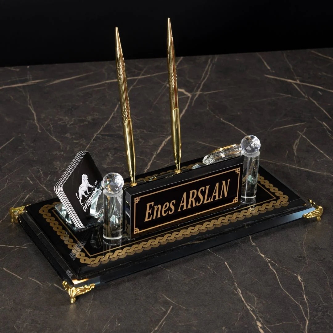 Knit-Pattern Gold Crystal Desk Nameplate Set with Clock & Dual Pen Holder – Personalized